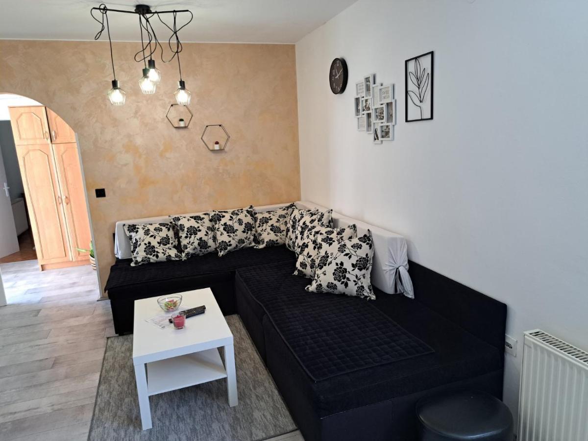 Stefan Apartman ノヴィ・サド エクステリア 写真